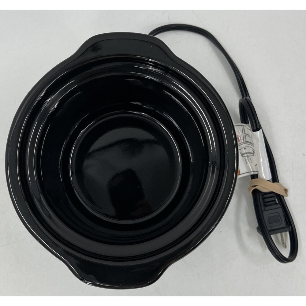 DC‎ Comics Batman Mini Crock Pot Slow Cooker .65 Quart DCB-065 - Picture 4 of 11